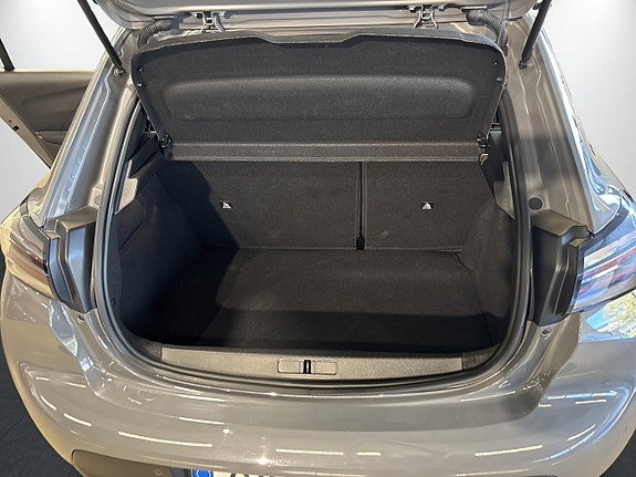 Peugeot 208 13 of 25