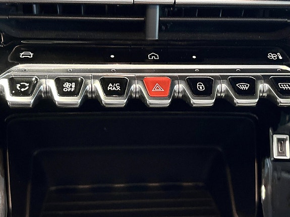 Peugeot 208 22 of 25