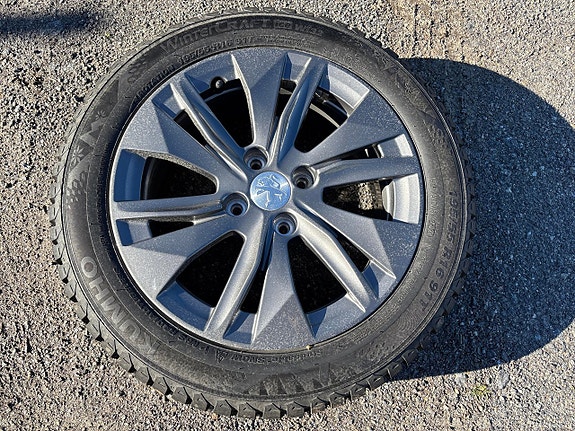 Peugeot 208 24 of 25
