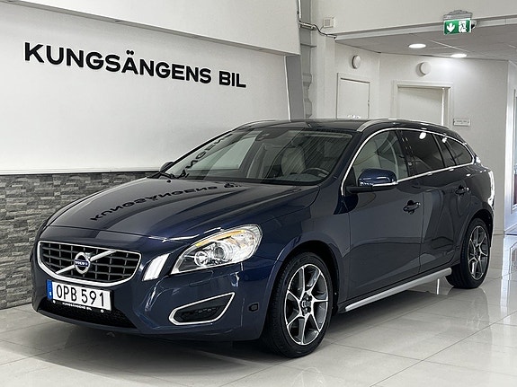 Volvo V60 3 of 28