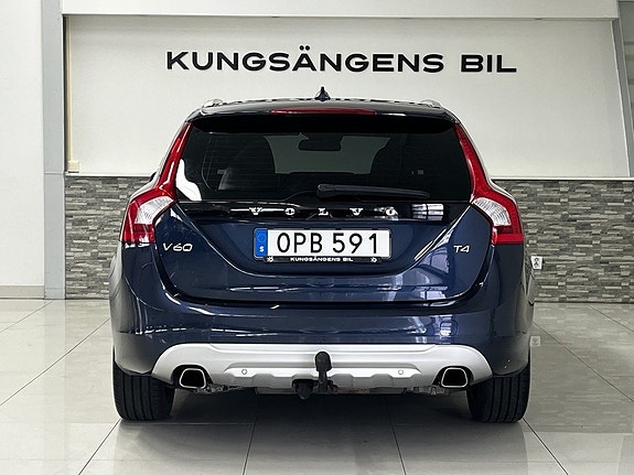 Volvo V60 7 of 28