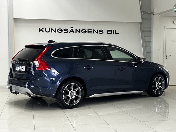 Volvo V60 9 of 28