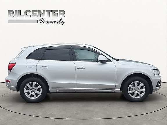 Audi Q5 7 of 17