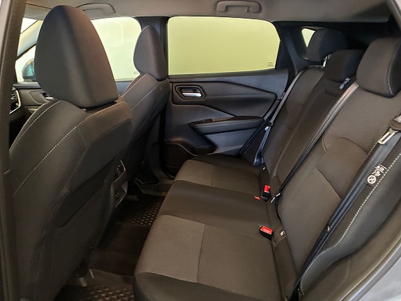 Nissan Qashqai 14 of 17