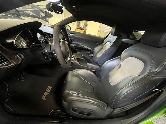 Audi R8 12 of 21
