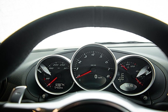 Porsche Cayman R 18 of 30