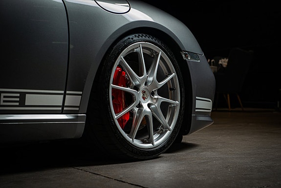 Porsche Cayman R 30 of 30