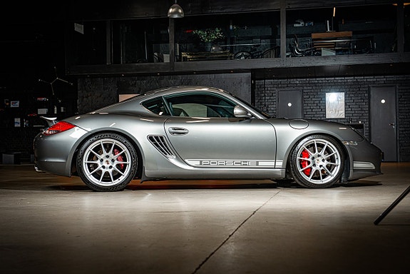 Porsche Cayman R 7 of 30