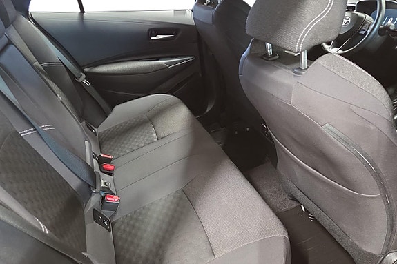 Toyota Corolla 16 of 20