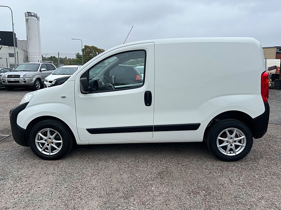 Peugeot Bipper 8 of 17