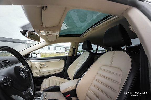 Volkswagen Passat CC 8 of 19