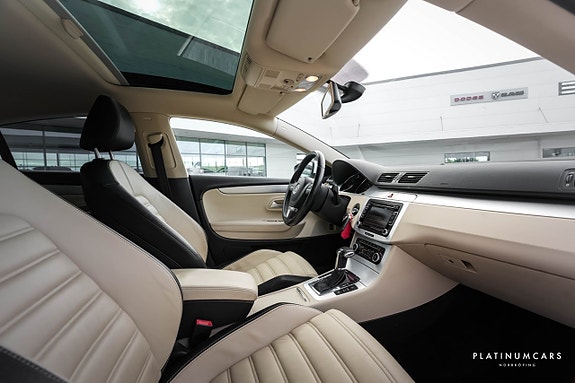 Volkswagen Passat CC 6 of 19