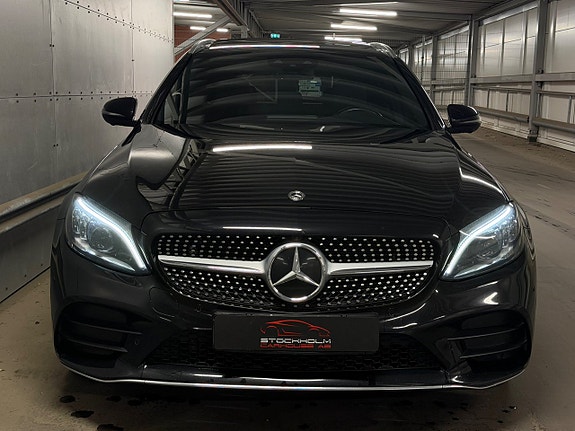 Mercedes-Benz C400 5 of 24