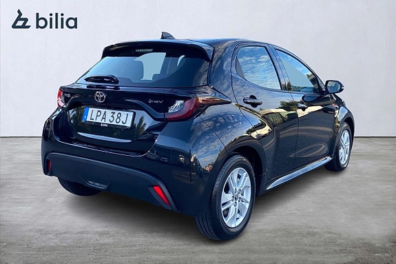 Toyota Yaris 19 of 21