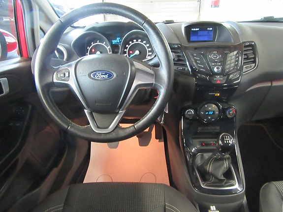 Ford Fiesta 4 of 5