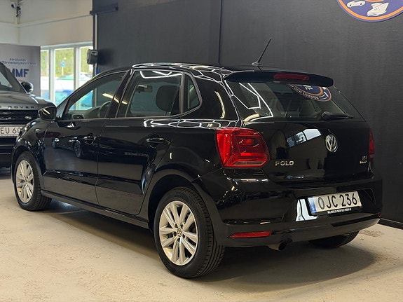 Volkswagen Polo 19 of 22