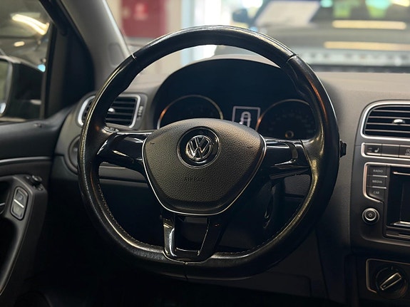 Volkswagen Polo 9 of 22