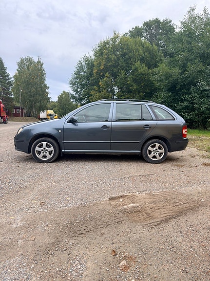 Skoda Fabia 6 of 12