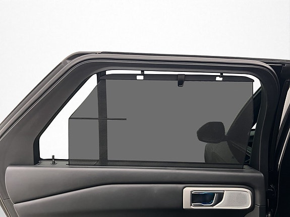 Ford Explorer 27 of 30