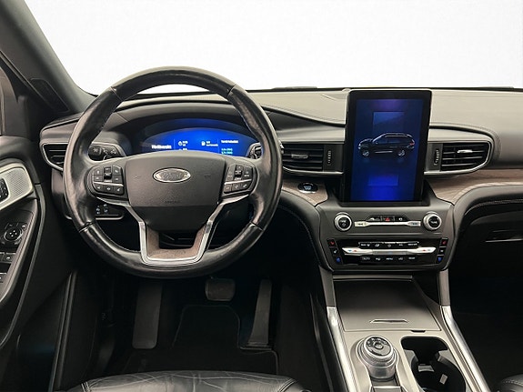 Ford Explorer 14 of 30