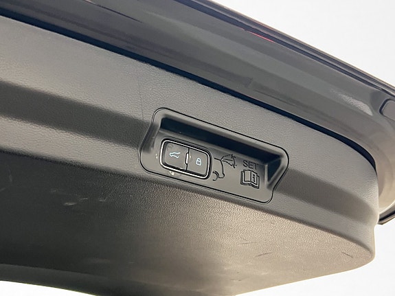 Ford Explorer 30 of 30