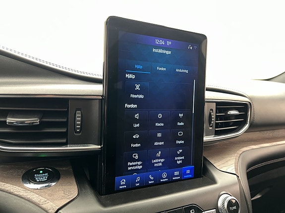 Ford Explorer 18 of 30
