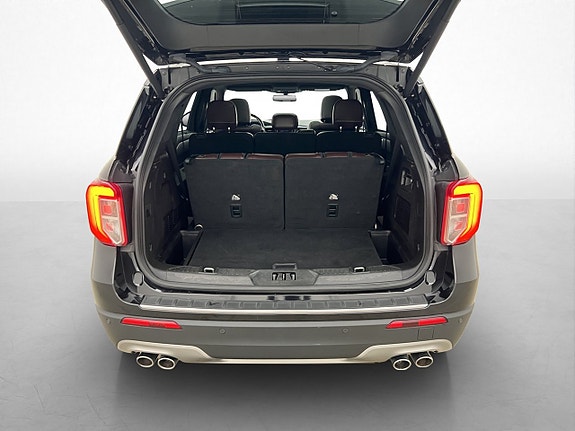 Ford Explorer 29 of 30