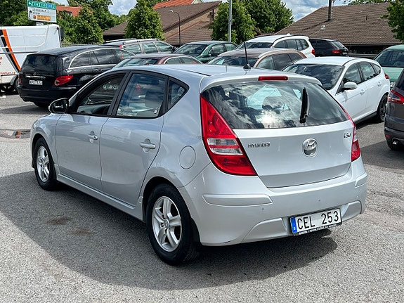 Hyundai i30 6 of 18