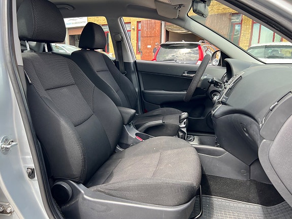 Hyundai i30 15 of 18