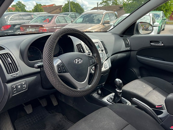 Hyundai i30 8 of 18