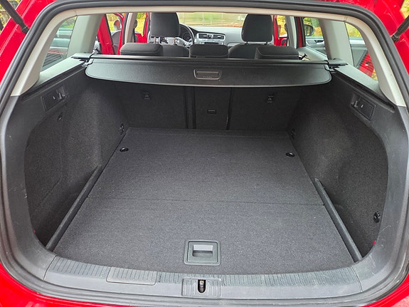 Volkswagen Golf Alltrack 11 of 18