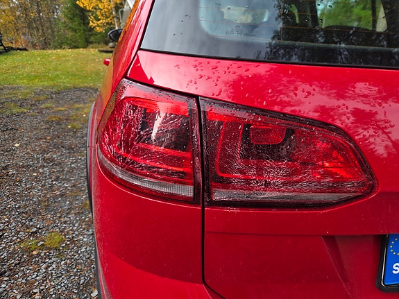 Volkswagen Golf Alltrack 13 of 18
