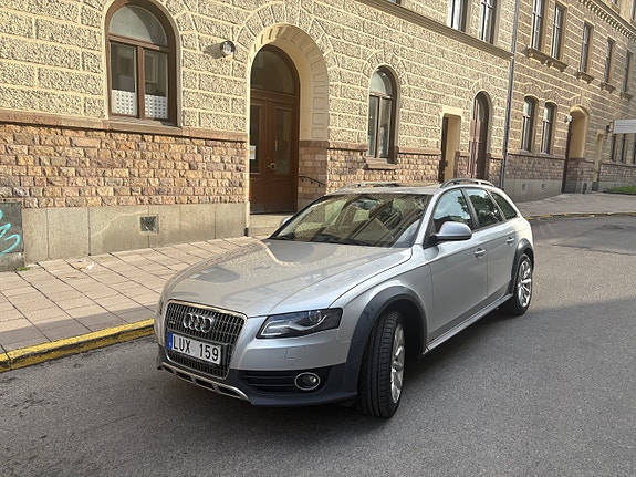 Audi A4 allroad 2 of 7