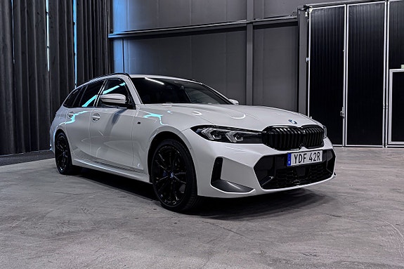 BMW 330e 8 of 26