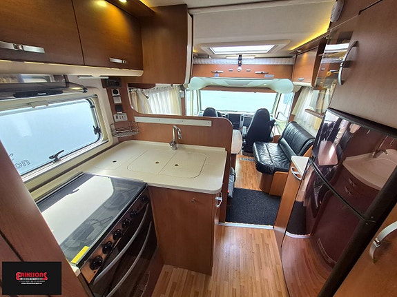 Frankia LUXURYCLASS I 8400 *AC *V6 * Långbädd 2 of 17