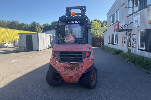 Linde Motviktstruck 8 of 25