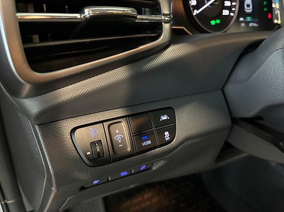 Hyundai IONIQ 14 of 20