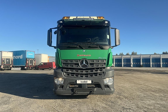 MERCEDES AROCS högtrycksspol- och sugbil 9 of 27