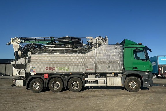 MERCEDES AROCS högtrycksspol- och sugbil 7 of 27