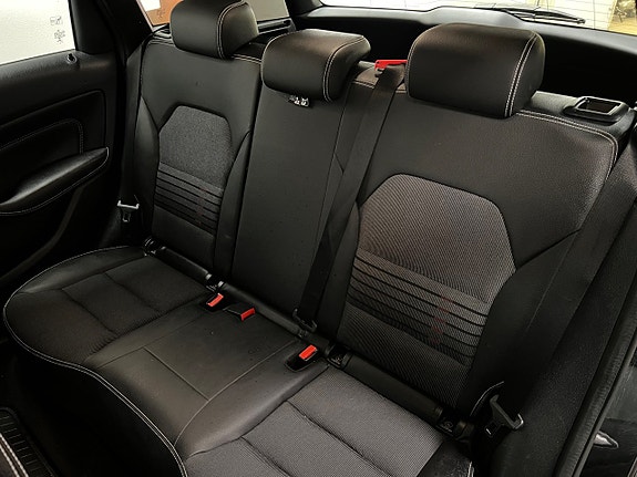 Mercedes-Benz B180 12 of 25