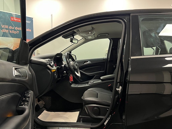 Mercedes-Benz B180 8 of 25