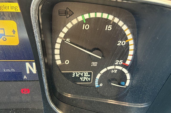 MERCEDES ACTROS 22 of 27