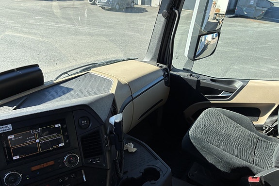 MERCEDES ACTROS 27 of 27