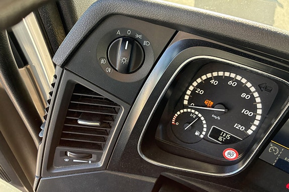 MERCEDES ACTROS 18 of 27