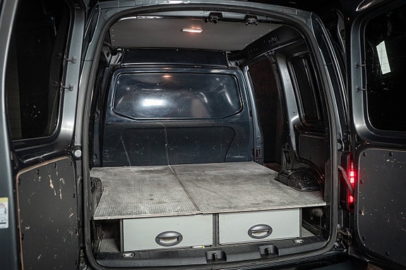 Volkswagen Caddy 13 of 24