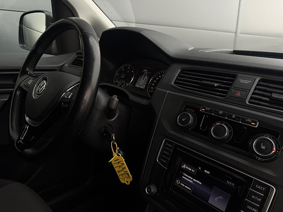 Volkswagen Caddy 23 of 23