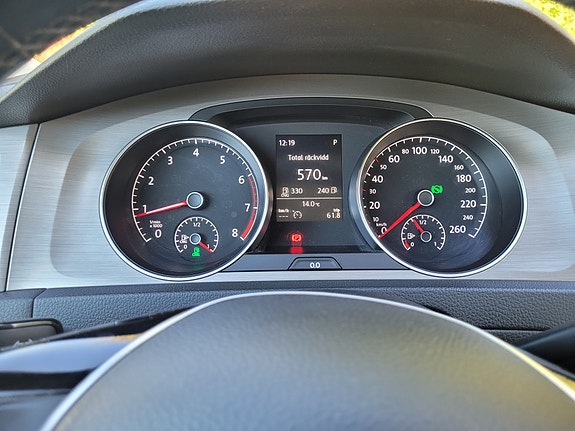 Volkswagen Golf VII 20 of 25