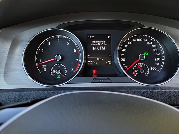 Volkswagen Golf VII 19 of 25