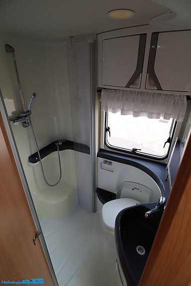 Knaus SP TI 650 * AC * 3500kg * solcell * 13 of 17