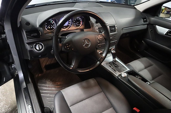 Mercedes-Benz C180 7 of 25
